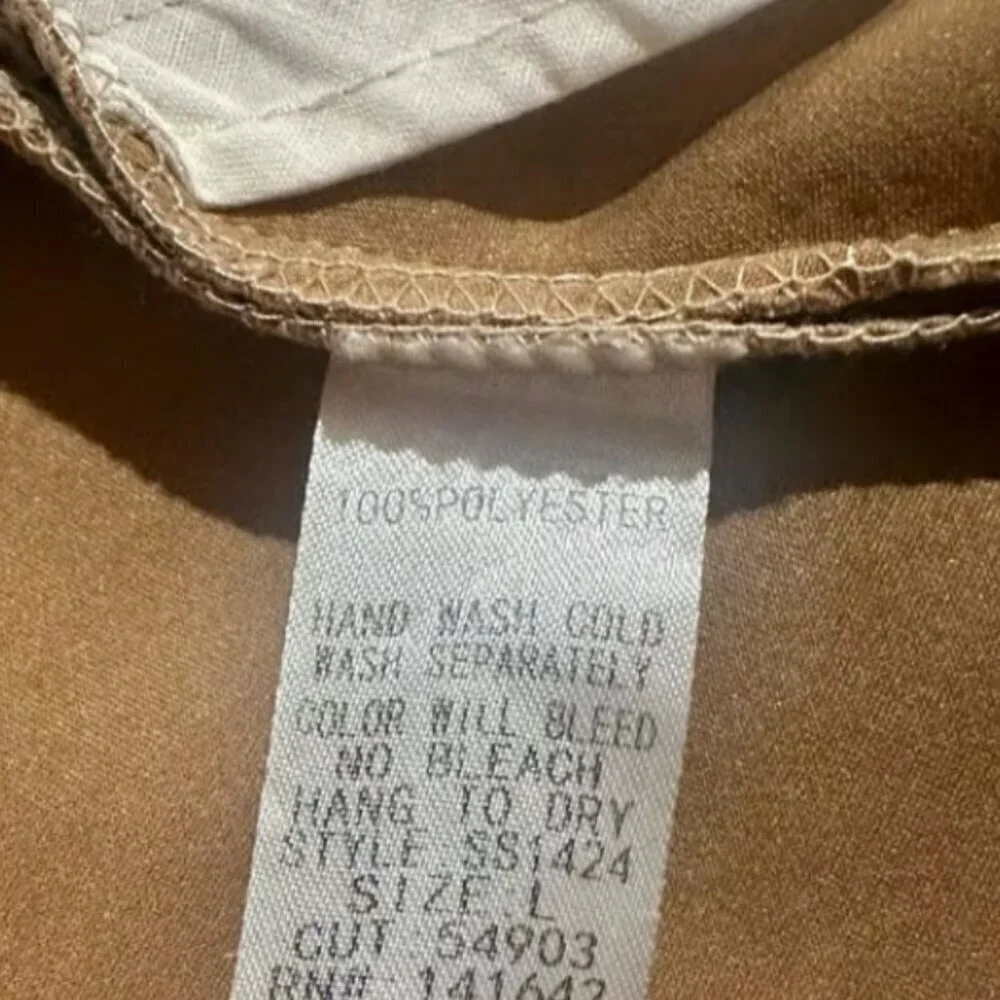 She + Sky Snake Skin Shorts - Size Large​​​​ - Picture 8 of 8